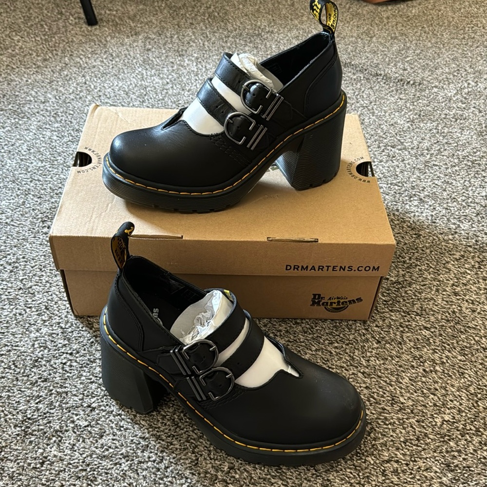 Dr. Martens Eviee